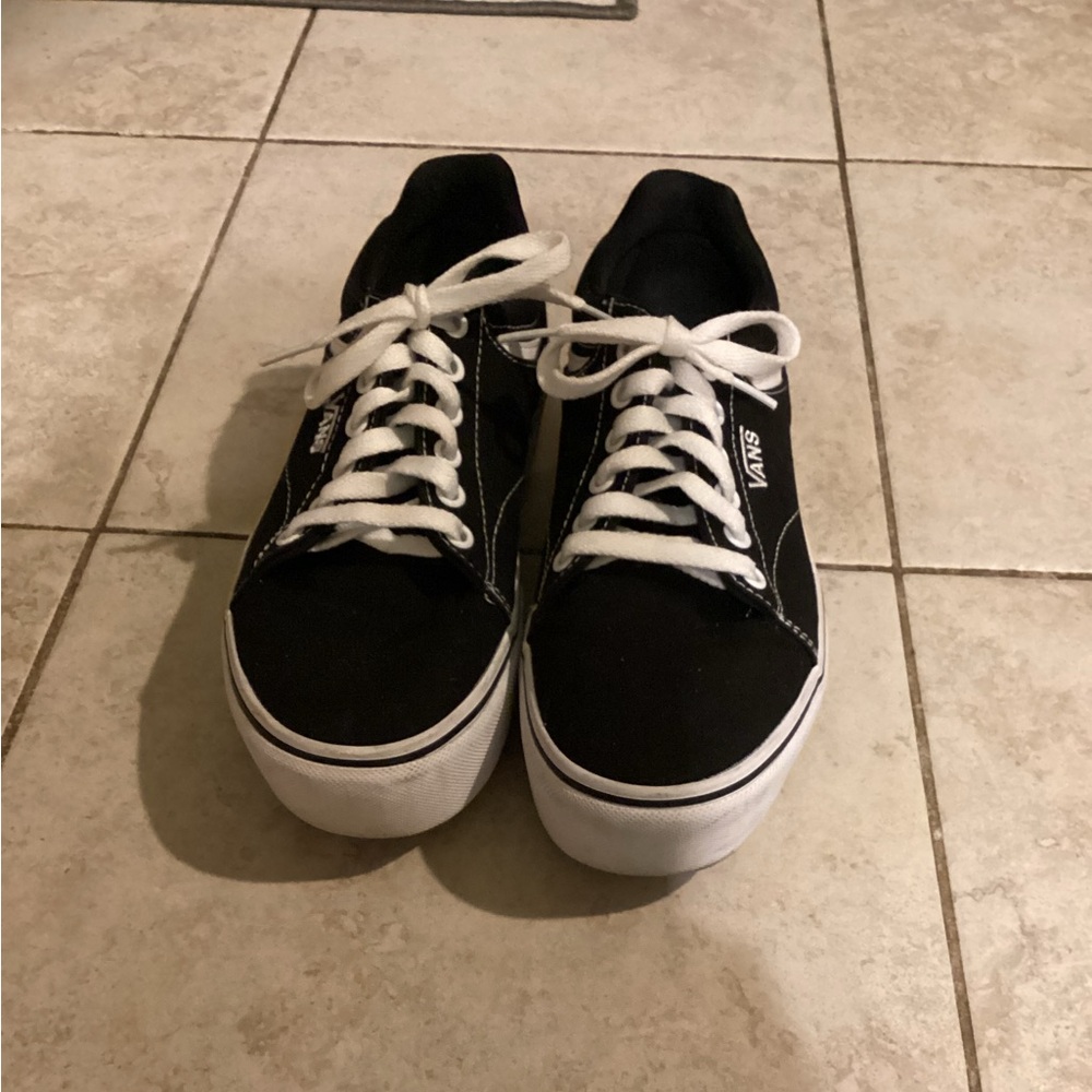 Gentle used Vans Seldan Platform ST platform sneakers